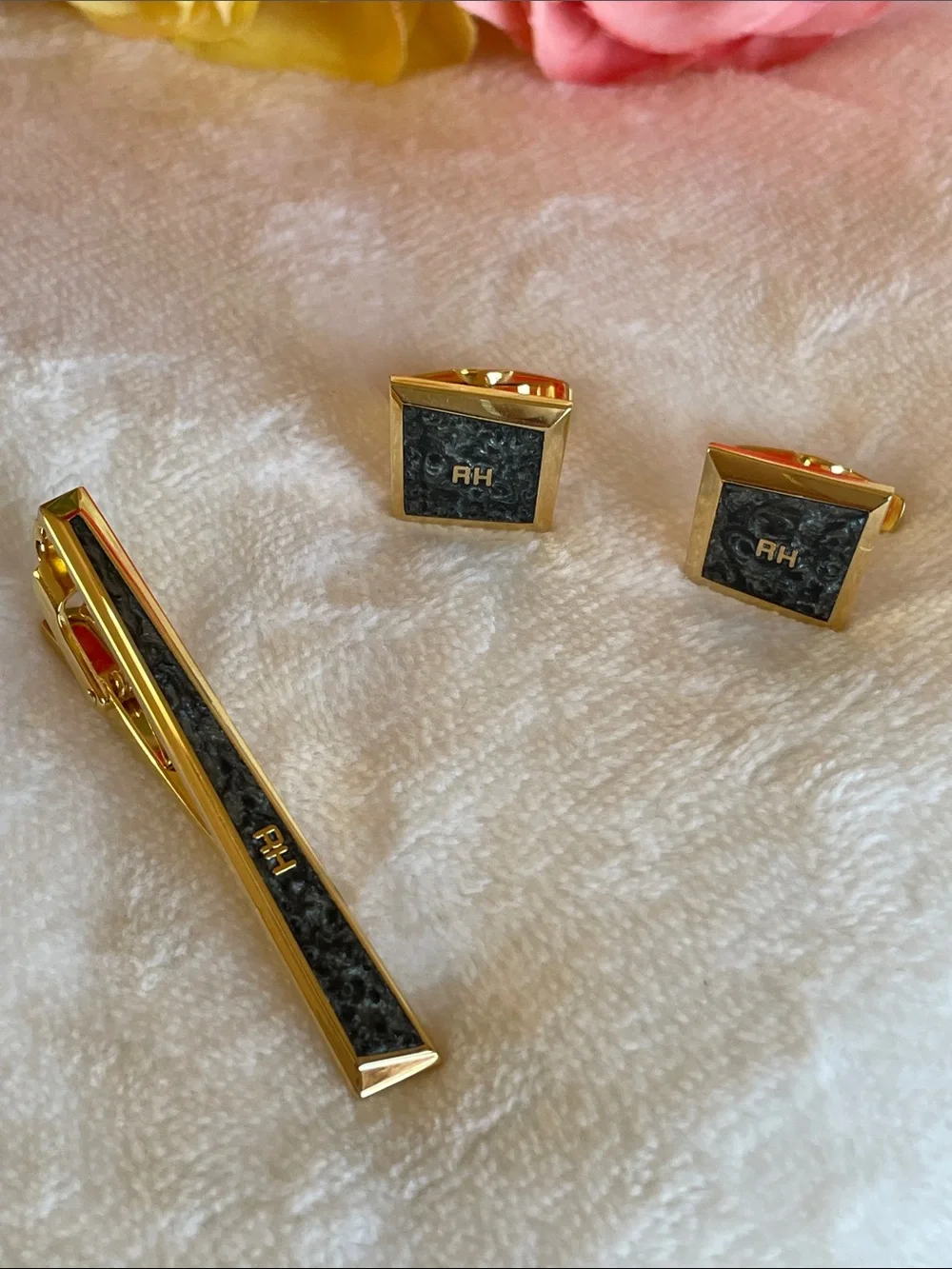 New Vintage Rykiel Homme Gold Monogram RH Tie-Clip and Cufflinks Set Rare
